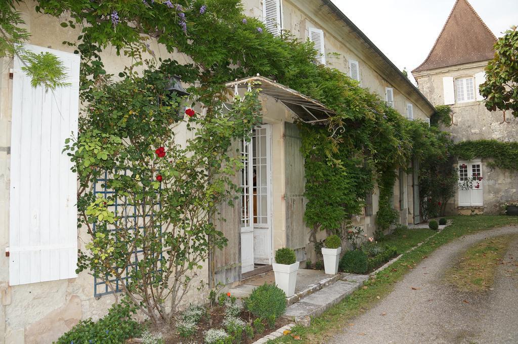Chateau De Puyrigaud Léoville Exterior photo
