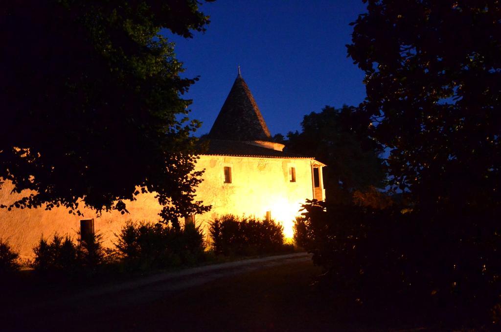 Chateau De Puyrigaud Léoville Exterior photo